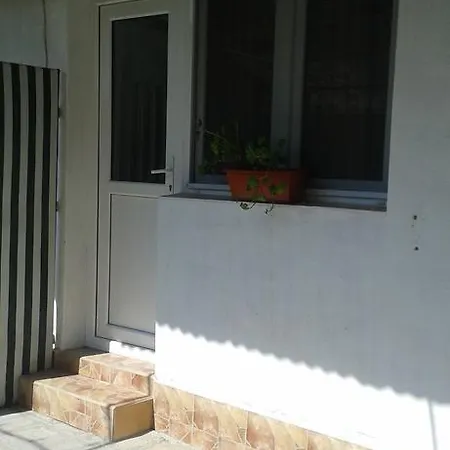 Emil Guest house *